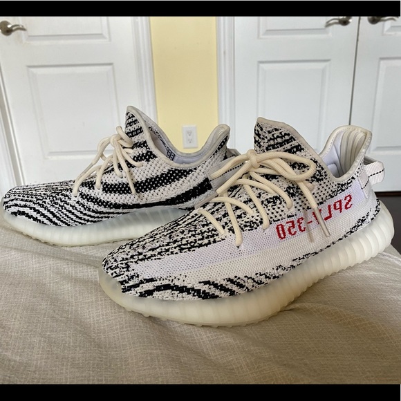 Yezzy Boost 350 - Picture 2 of 4